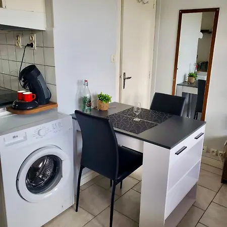 Proximite Immediate Centre Ville, Wifi Appartamento